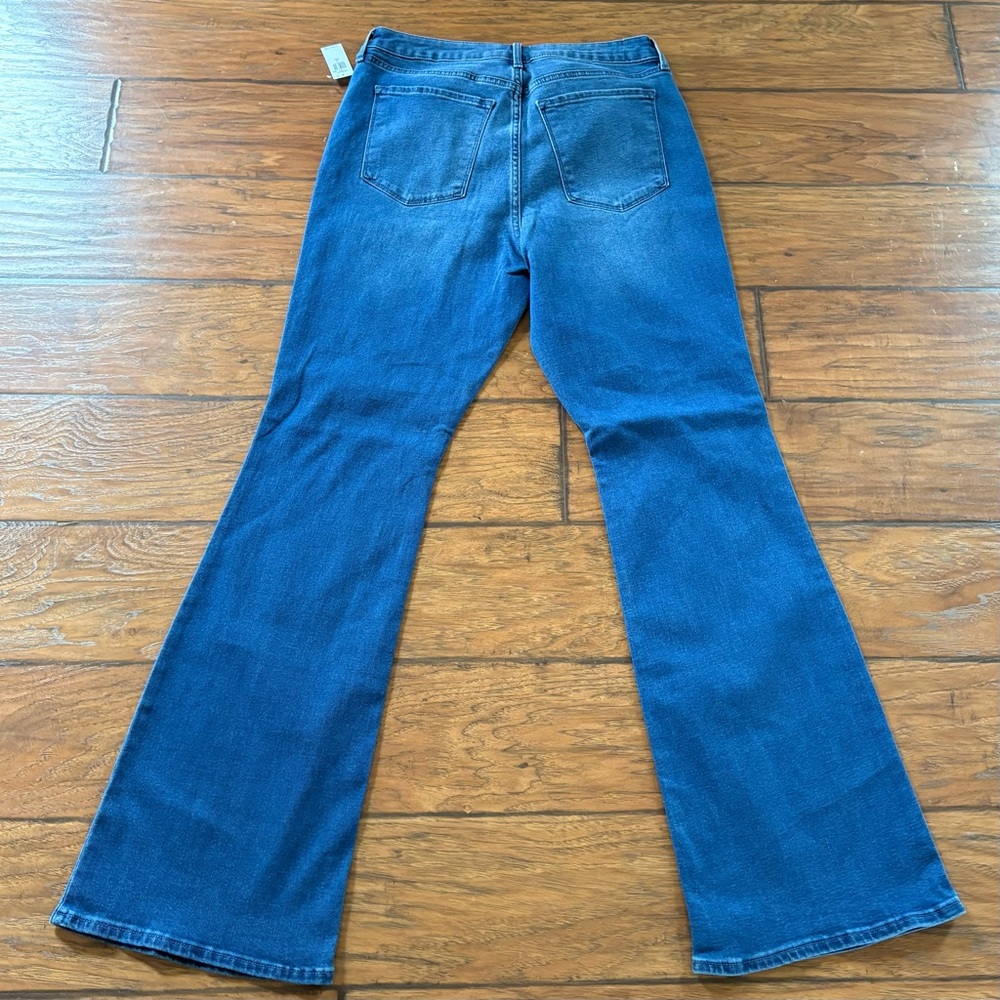 Old Navy Blue Flare Jeans - Classic Retro Fit High Waisted Tall NWT - Picture 4 of 9